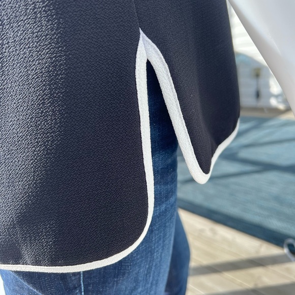 Soyaconcept Black Sleeveless Blouse with White Seams - Picture 3 of 4